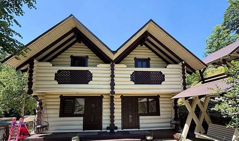 Котедж «Гірський затишок» — територія